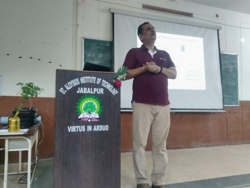 guest-lecture-on-innovation-and-robotics-by-mr-neeraj-bharadwaj-texas-instruments-bangalore-4
